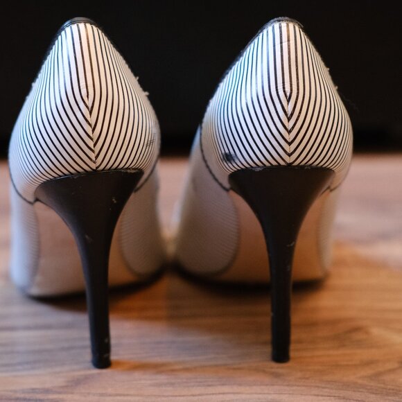Zara Basic Collection: Black & White Stripe Heels - Picture 3 of 5